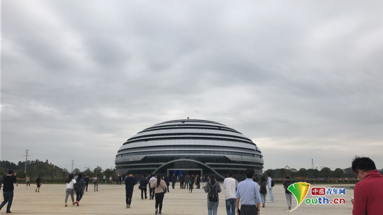 爱游戏官网